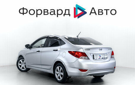Hyundai Solaris II рестайлинг, 2012 год, 750 000 рублей, 5 фотография