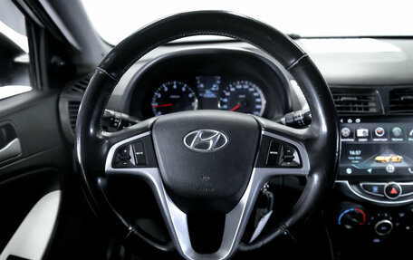 Hyundai Solaris II рестайлинг, 2012 год, 750 000 рублей, 14 фотография