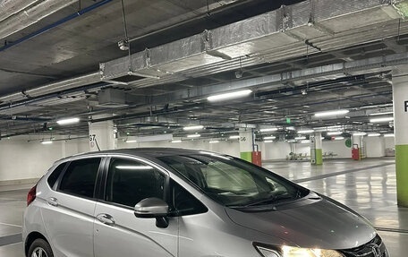 Honda Fit III, 2016 год, 865 000 рублей, 7 фотография