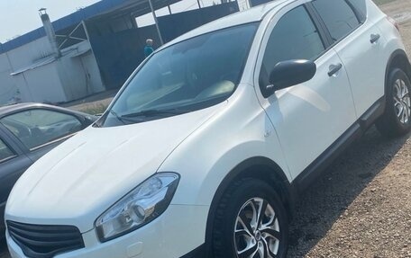 Nissan Qashqai, 2013 год, 590 000 рублей, 2 фотография