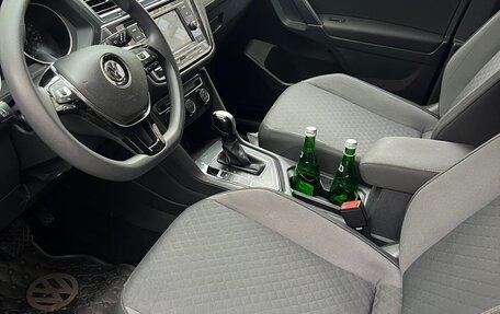 Volkswagen Tiguan II, 2017 год, 1 750 000 рублей, 12 фотография