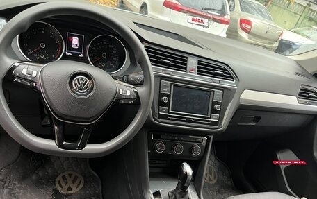 Volkswagen Tiguan II, 2017 год, 1 750 000 рублей, 11 фотография