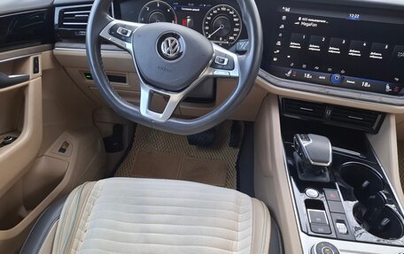 Volkswagen Touareg III, 2020 год, 6 500 000 рублей, 3 фотография