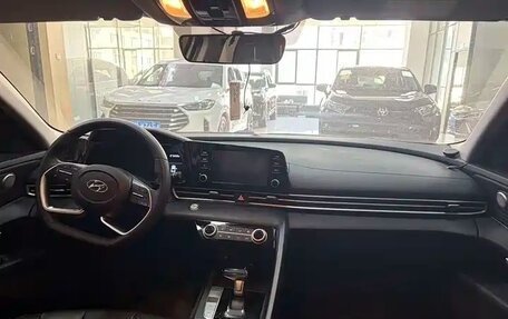 Hyundai Elantra, 2023 год, 1 291 000 рублей, 10 фотография