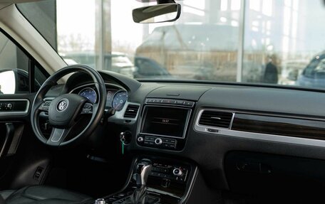 Volkswagen Touareg III, 2017 год, 3 200 000 рублей, 10 фотография