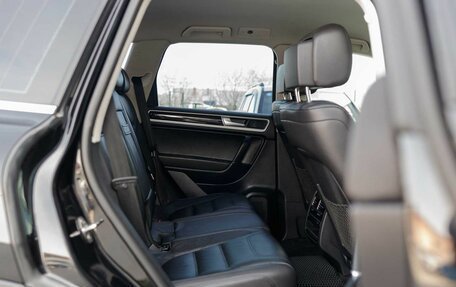 Volkswagen Touareg III, 2017 год, 3 200 000 рублей, 21 фотография