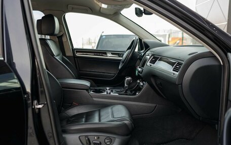 Volkswagen Touareg III, 2017 год, 3 200 000 рублей, 22 фотография