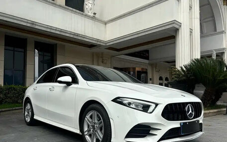 Mercedes-Benz A-Класс, 2021 год, 1 450 000 рублей, 3 фотография