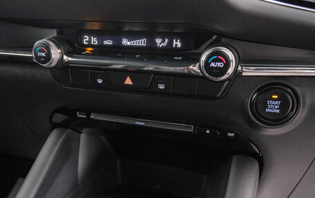 Mazda 3, 2019 год, 1 839 000 рублей, 17 фотография