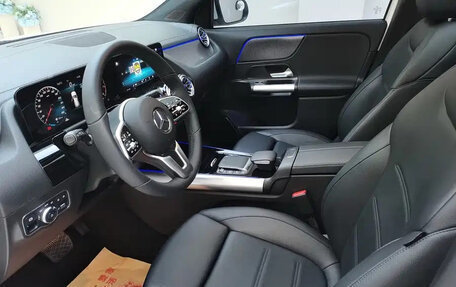 Mercedes-Benz GLA, 2022 год, 1 950 000 рублей, 7 фотография