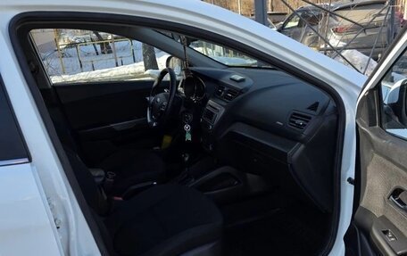 KIA Rio III рестайлинг, 2015 год, 1 100 000 рублей, 6 фотография