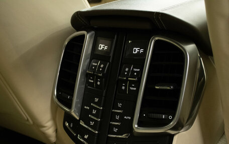 Porsche Cayenne III, 2012 год, 2 399 000 рублей, 29 фотография