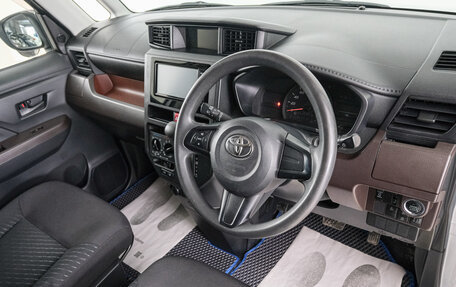 Toyota Tank I, 2017 год, 899 000 рублей, 9 фотография