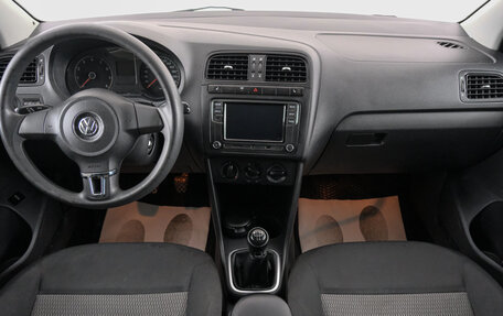 Volkswagen Polo VI (EU Market), 2011 год, 699 000 рублей, 11 фотография