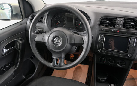 Volkswagen Polo VI (EU Market), 2011 год, 699 000 рублей, 10 фотография