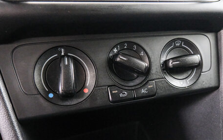 Volkswagen Polo VI (EU Market), 2011 год, 699 000 рублей, 17 фотография