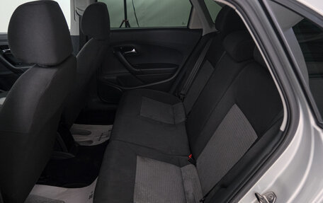 Volkswagen Polo VI (EU Market), 2011 год, 699 000 рублей, 21 фотография