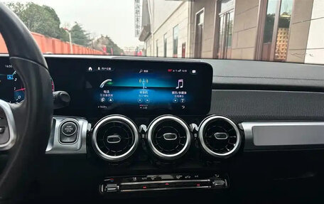 Mercedes-Benz GLB, 2021 год, 2 050 000 рублей, 11 фотография