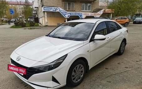Hyundai Elantra VI рестайлинг, 2020 год, 1 650 000 рублей, 6 фотография
