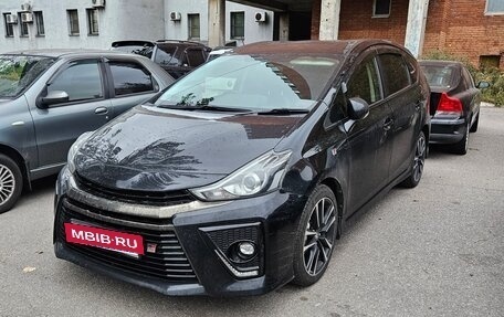 Toyota Prius Alpha I (ZVW40/41), 2018 год, 1 800 000 рублей, 2 фотография