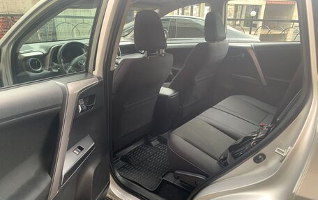 Toyota RAV4, 2016 год, 1 680 000 рублей, 7 фотография