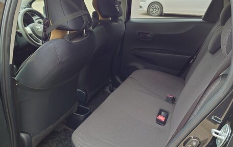 Toyota Vitz, 2013 год, 750 000 рублей, 8 фотография