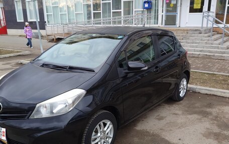 Toyota Vitz, 2013 год, 750 000 рублей, 3 фотография