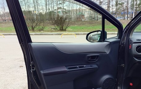 Toyota Vitz, 2013 год, 750 000 рублей, 5 фотография