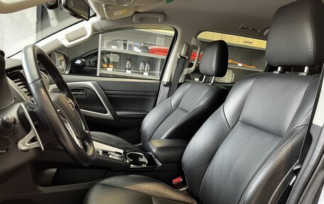 Mitsubishi Pajero Sport III рестайлинг, 2021 год, 4 235 000 рублей, 8 фотография