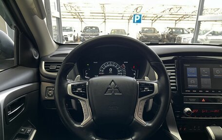 Mitsubishi Pajero Sport III рестайлинг, 2021 год, 4 235 000 рублей, 10 фотография