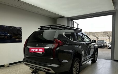 Mitsubishi Pajero Sport III рестайлинг, 2021 год, 4 235 000 рублей, 4 фотография