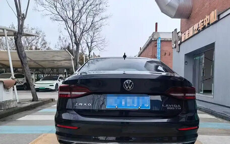 Volkswagen Lavida, 2022 год, 1 380 000 рублей, 5 фотография