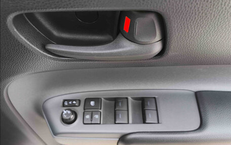 Toyota Sienta, 2022 год, 1 600 000 рублей, 10 фотография