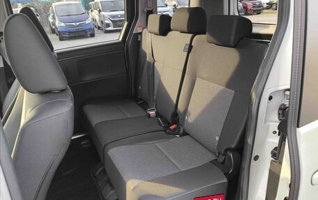 Toyota Sienta, 2022 год, 1 600 000 рублей, 20 фотография