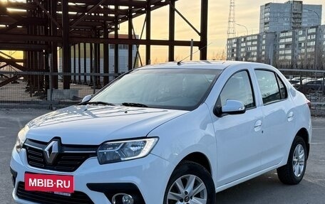 Renault Logan II, 2018 год, 800 000 рублей, 1 фотография