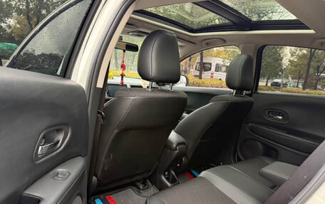 Honda Vezel, 2022 год, 1 362 900 рублей, 12 фотография