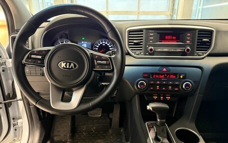 KIA Sportage IV рестайлинг, 2021 год, 2 599 000 рублей, 15 фотография