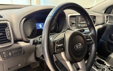 KIA Sportage IV рестайлинг, 2021 год, 2 599 000 рублей, 10 фотография