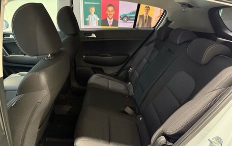 KIA Sportage IV рестайлинг, 2021 год, 2 599 000 рублей, 14 фотография