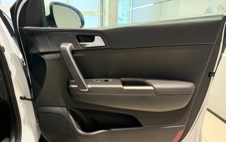 KIA Sportage IV рестайлинг, 2021 год, 2 599 000 рублей, 19 фотография