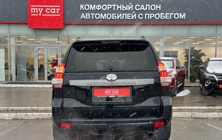 Toyota Land Cruiser Prado 150 рестайлинг 2, 2016 год, 4 245 000 рублей, 5 фотография