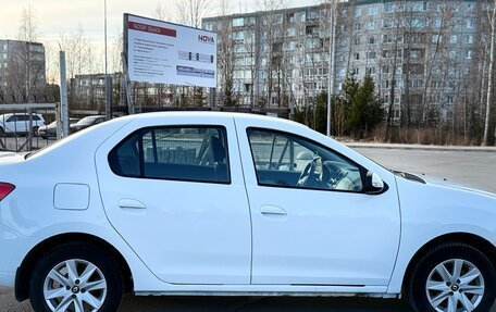Renault Logan II, 2018 год, 800 000 рублей, 5 фотография