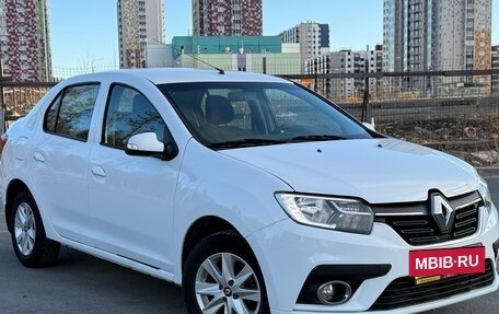 Renault Logan II, 2018 год, 800 000 рублей, 2 фотография