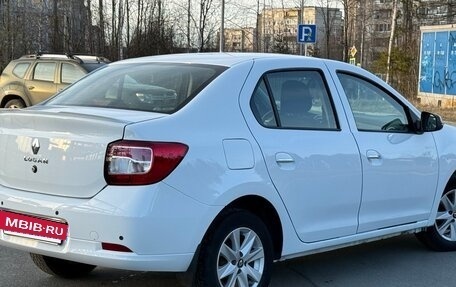 Renault Logan II, 2018 год, 800 000 рублей, 4 фотография