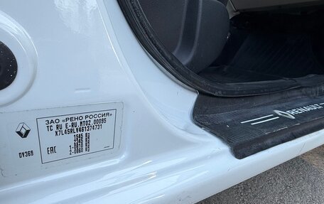 Renault Logan II, 2018 год, 800 000 рублей, 15 фотография