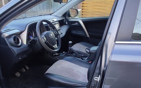 Toyota RAV4, 2013 год, 2 090 000 рублей, 21 фотография