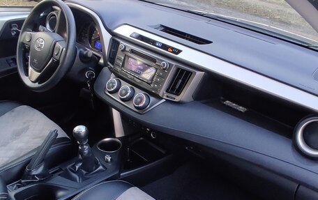 Toyota RAV4, 2013 год, 2 090 000 рублей, 20 фотография