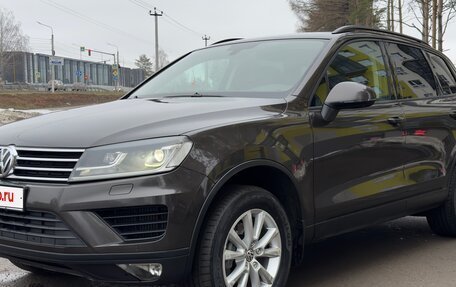 Volkswagen Touareg III, 2016 год, 2 790 000 рублей, 2 фотография