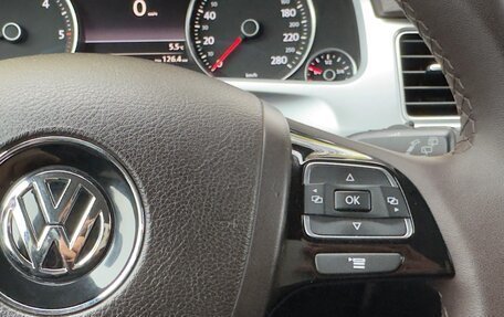 Volkswagen Touareg III, 2016 год, 2 790 000 рублей, 13 фотография