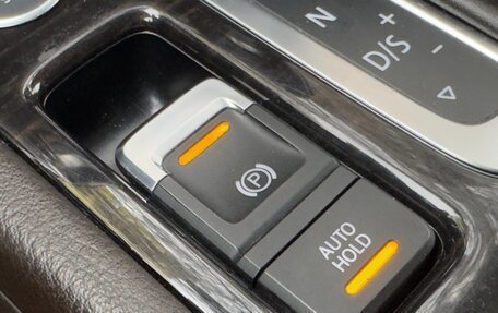 Volkswagen Touareg III, 2016 год, 2 790 000 рублей, 20 фотография